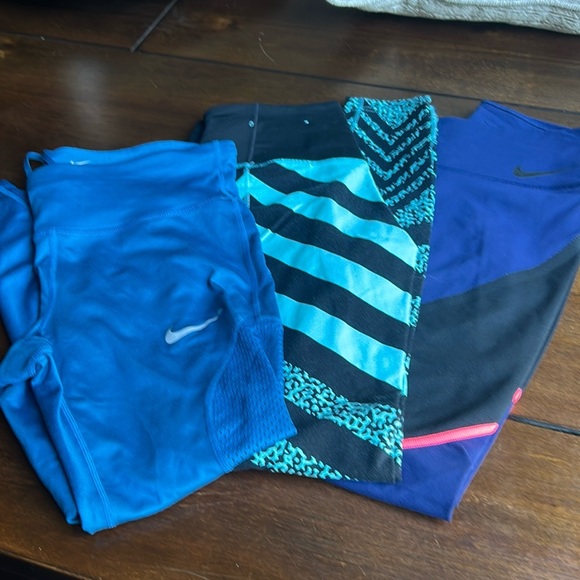 3 pair Nike - DriFit work out Legging size S P - Picture 1 of 15